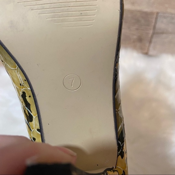 Jin ‎ Bloom women’s snakeprint stiletto shoes in size 7 - Picture 9 of 10